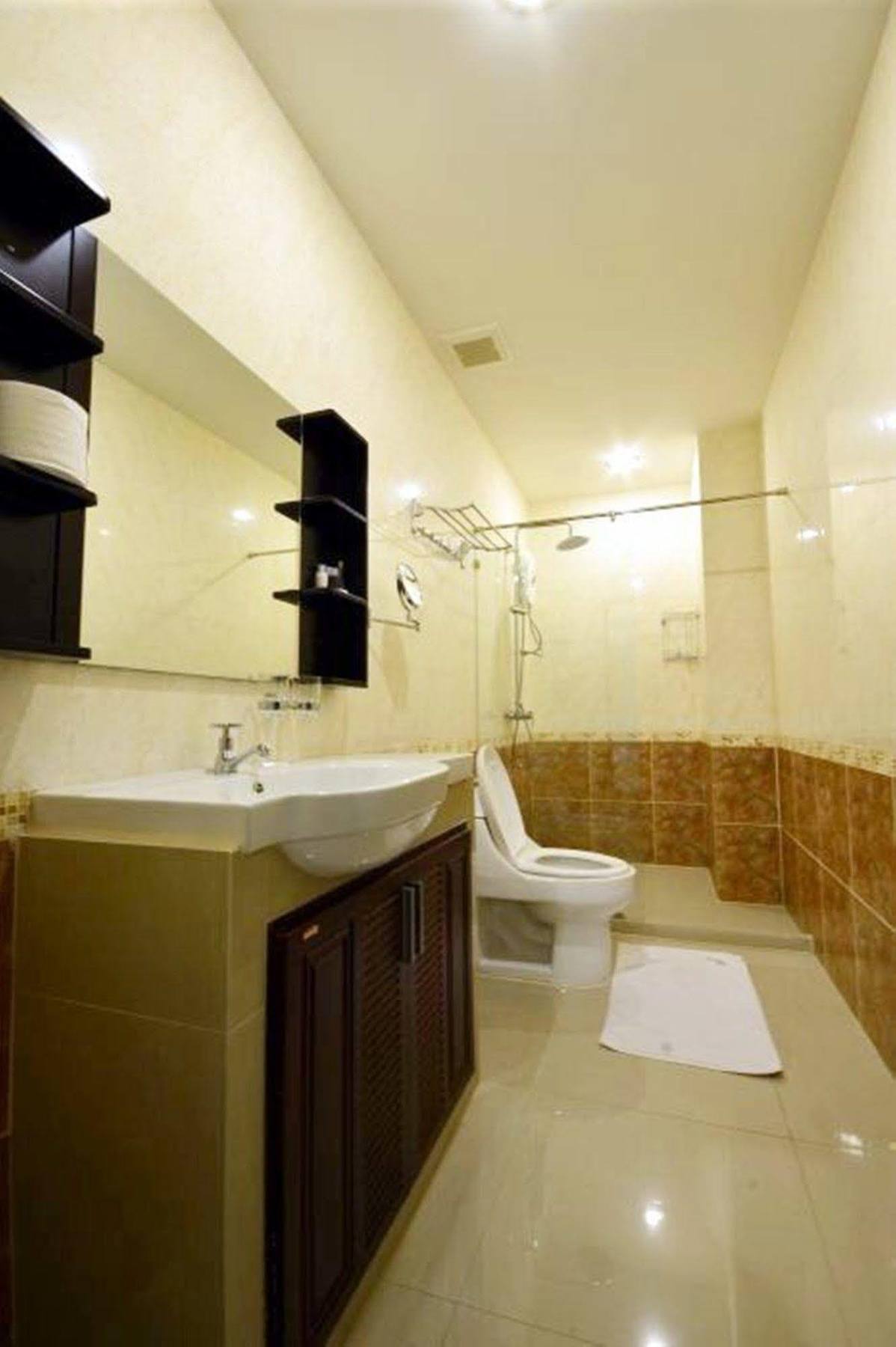 Royal Q & D Suites Pattaya Exterior foto