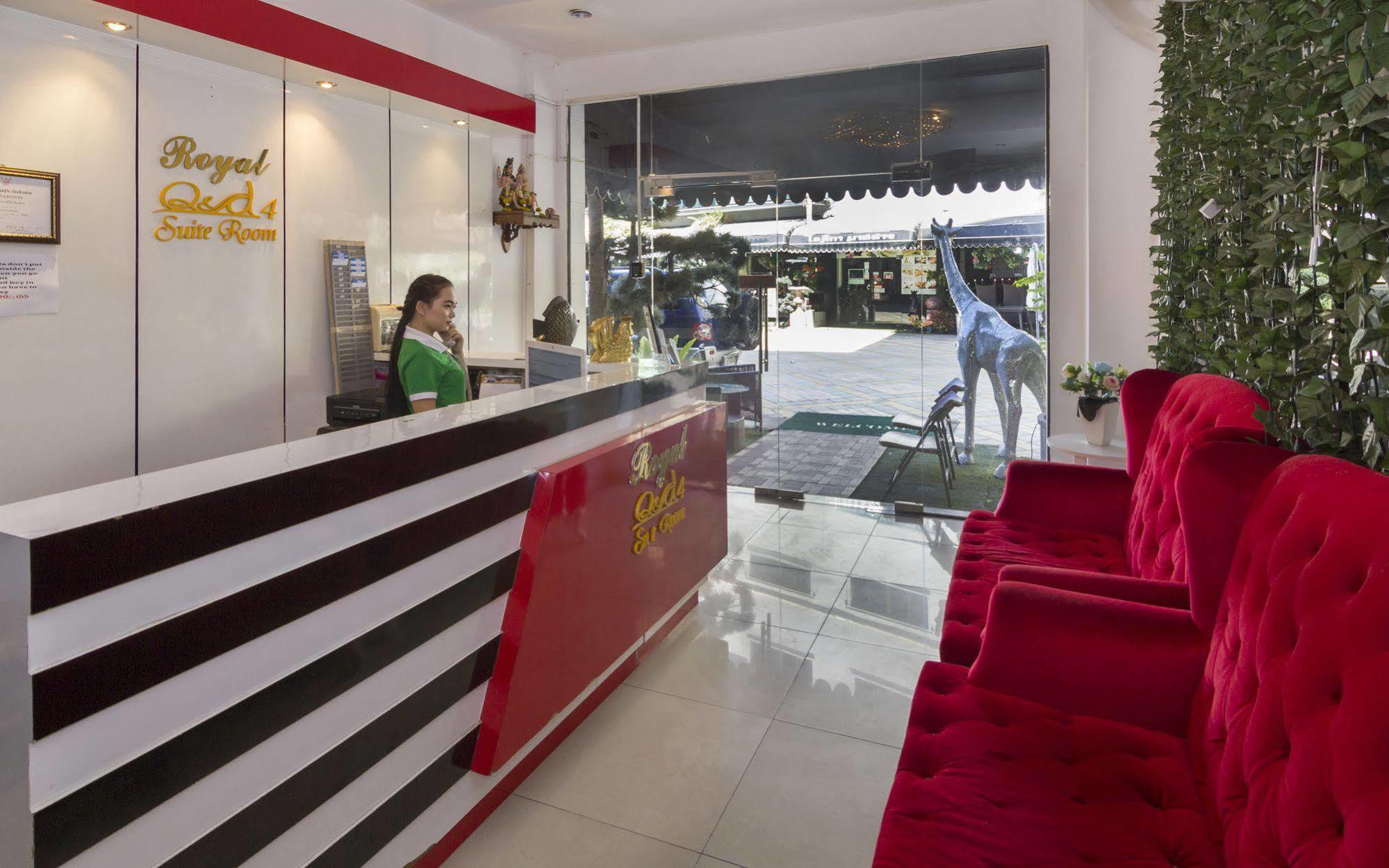 Royal Q & D Suites Pattaya Exterior foto